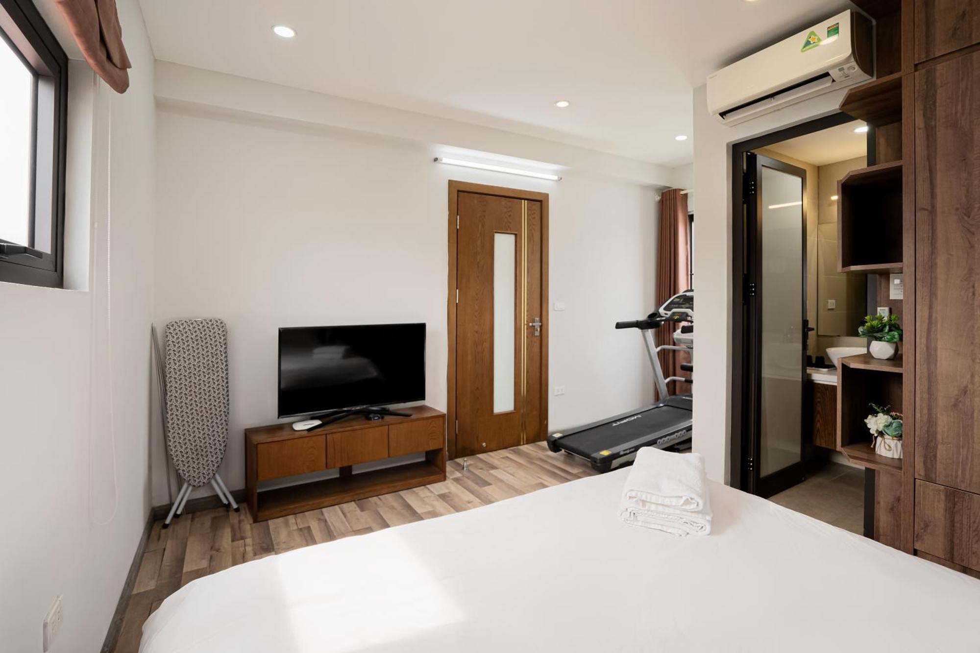 22Housing Hotel & Residence 60 Linh Lang Hanoi Exterior photo